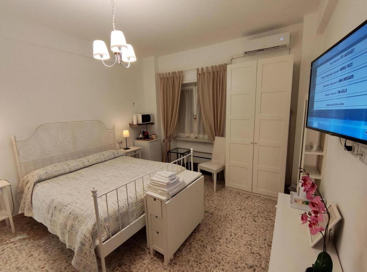 Sergio Tourist Rental Close Tiburtina Station Roma Eksteriør bilde
