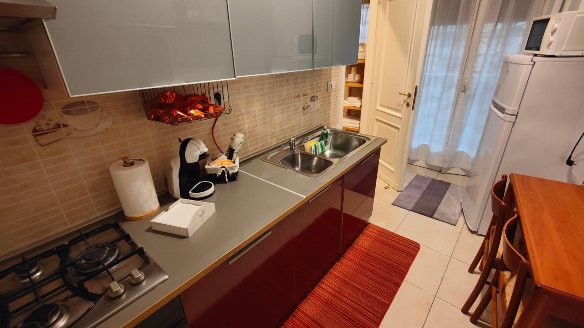 Sergio Tourist Rental Close Tiburtina Station Roma Eksteriør bilde
