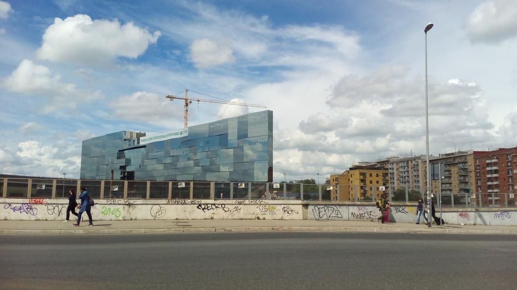 Sergio Tourist Rental Close Tiburtina Station Roma Eksteriør bilde