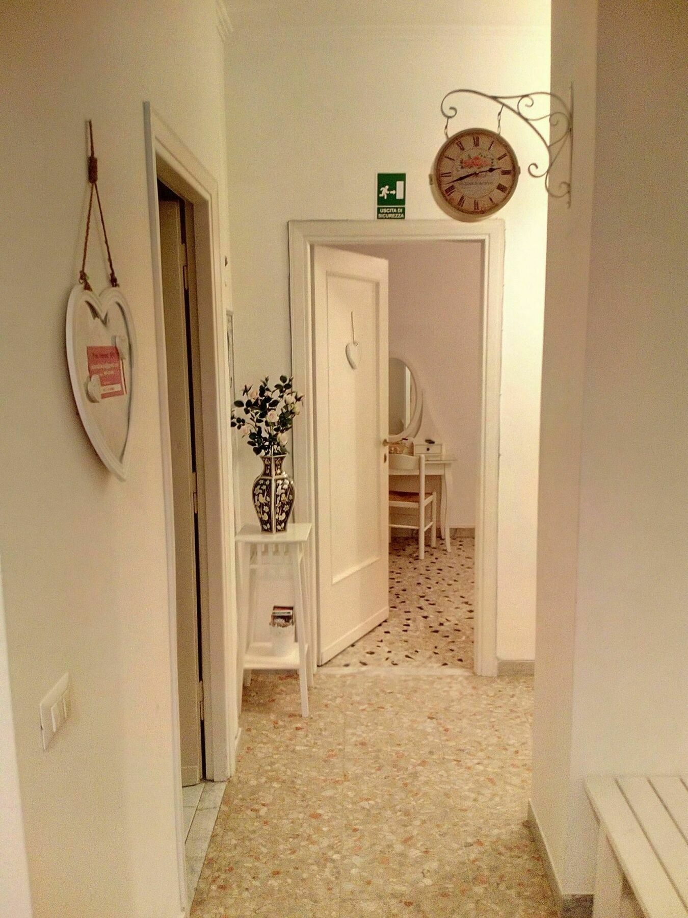 Sergio Tourist Rental Close Tiburtina Station Roma Eksteriør bilde